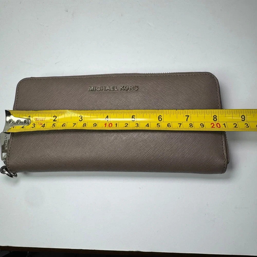 Michael Kors Saffiano Leather Zip Around Accordion Continental Wallet in‎ Taupe